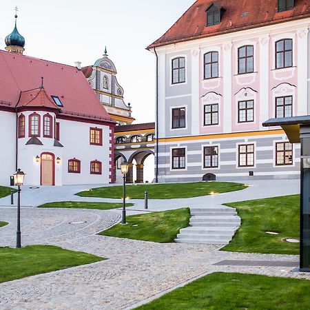 Hotel Schloss Leitheim Dış mekan fotoğraf