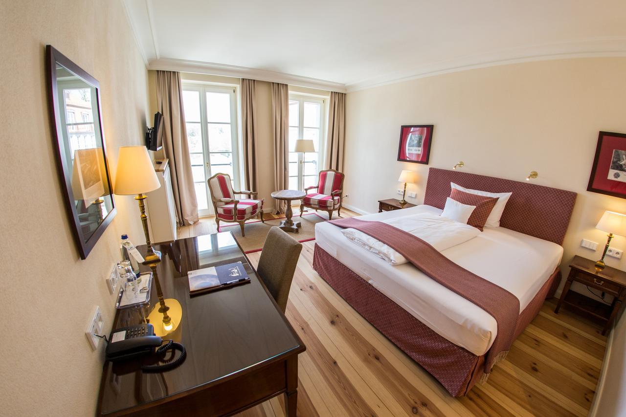 Hotel Schloss Leitheim Dış mekan fotoğraf